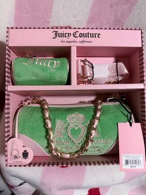 NWT Juicy Couture “Her Majesty”Heritage Barrel Shoulder Bag Set in Retro Green